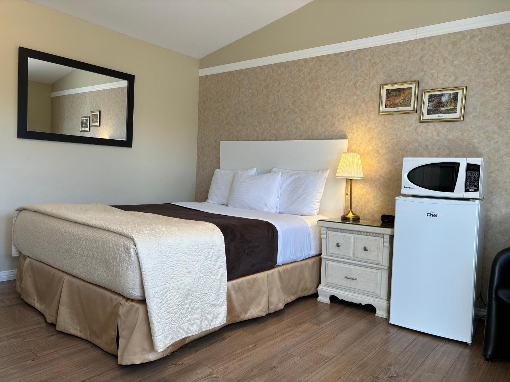Motel des Cèdres Sherbrooke Esterno foto