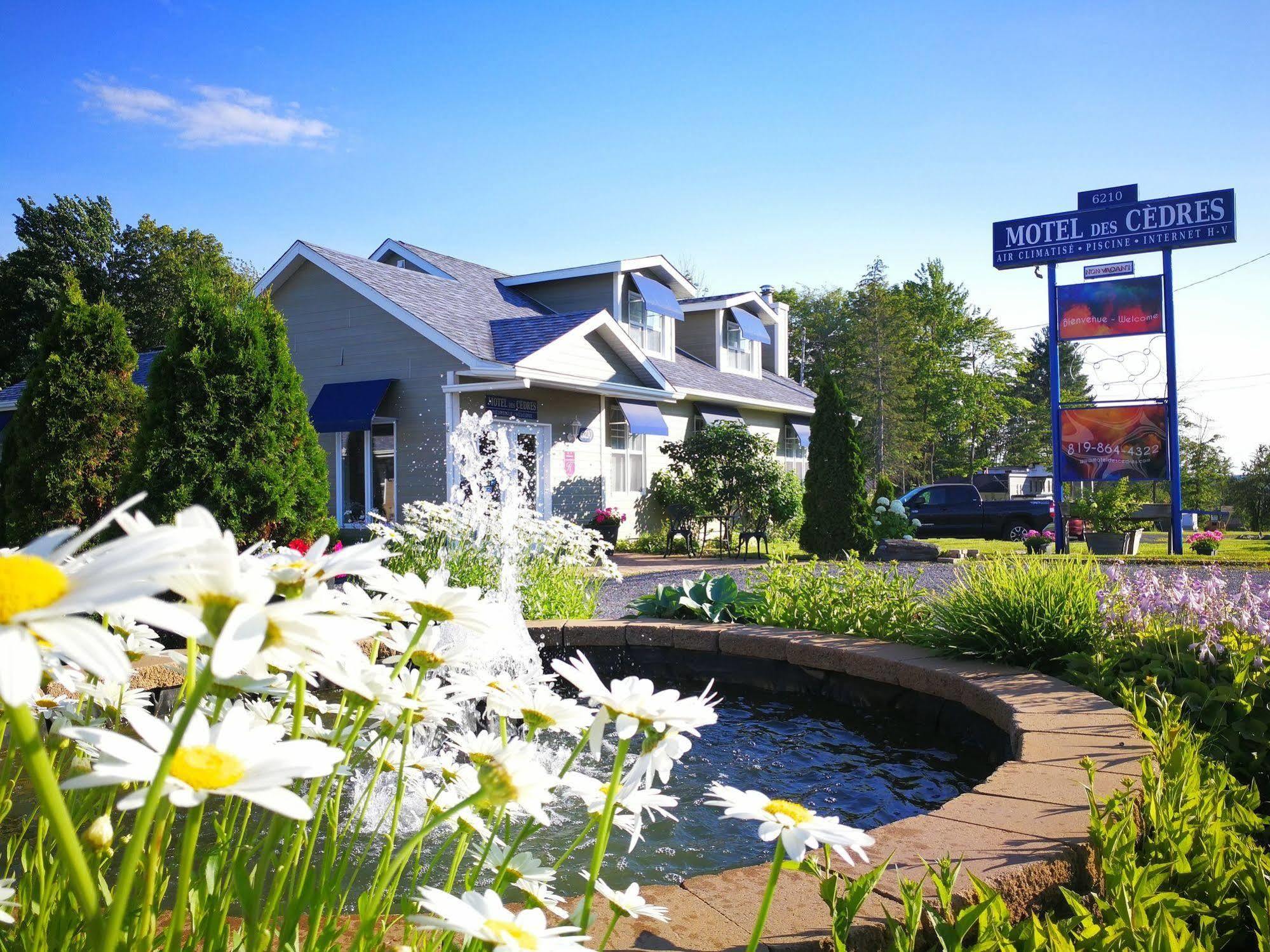 Motel des Cèdres Sherbrooke Esterno foto