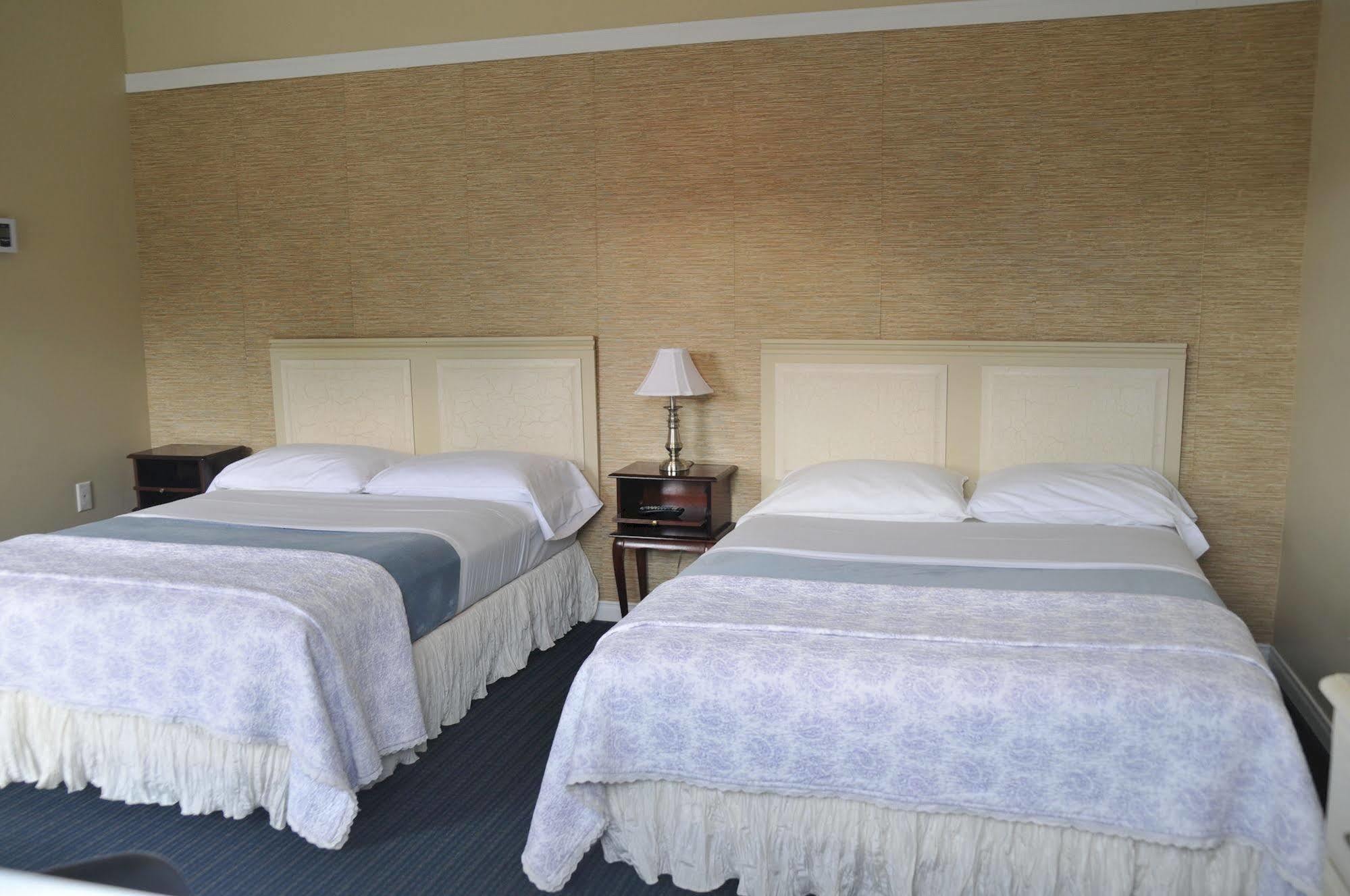 Motel des Cèdres Sherbrooke Esterno foto