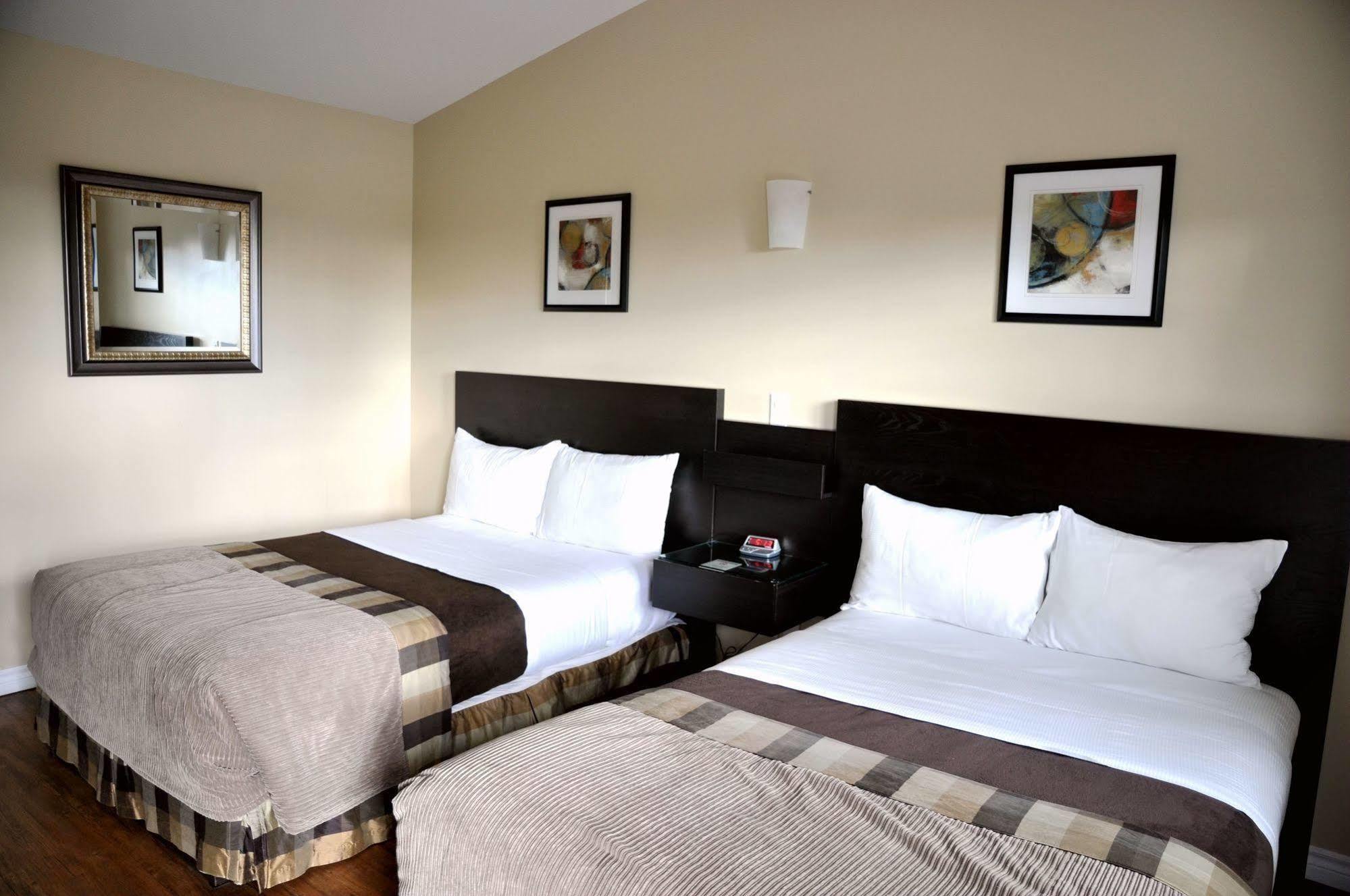 Motel des Cèdres Sherbrooke Esterno foto